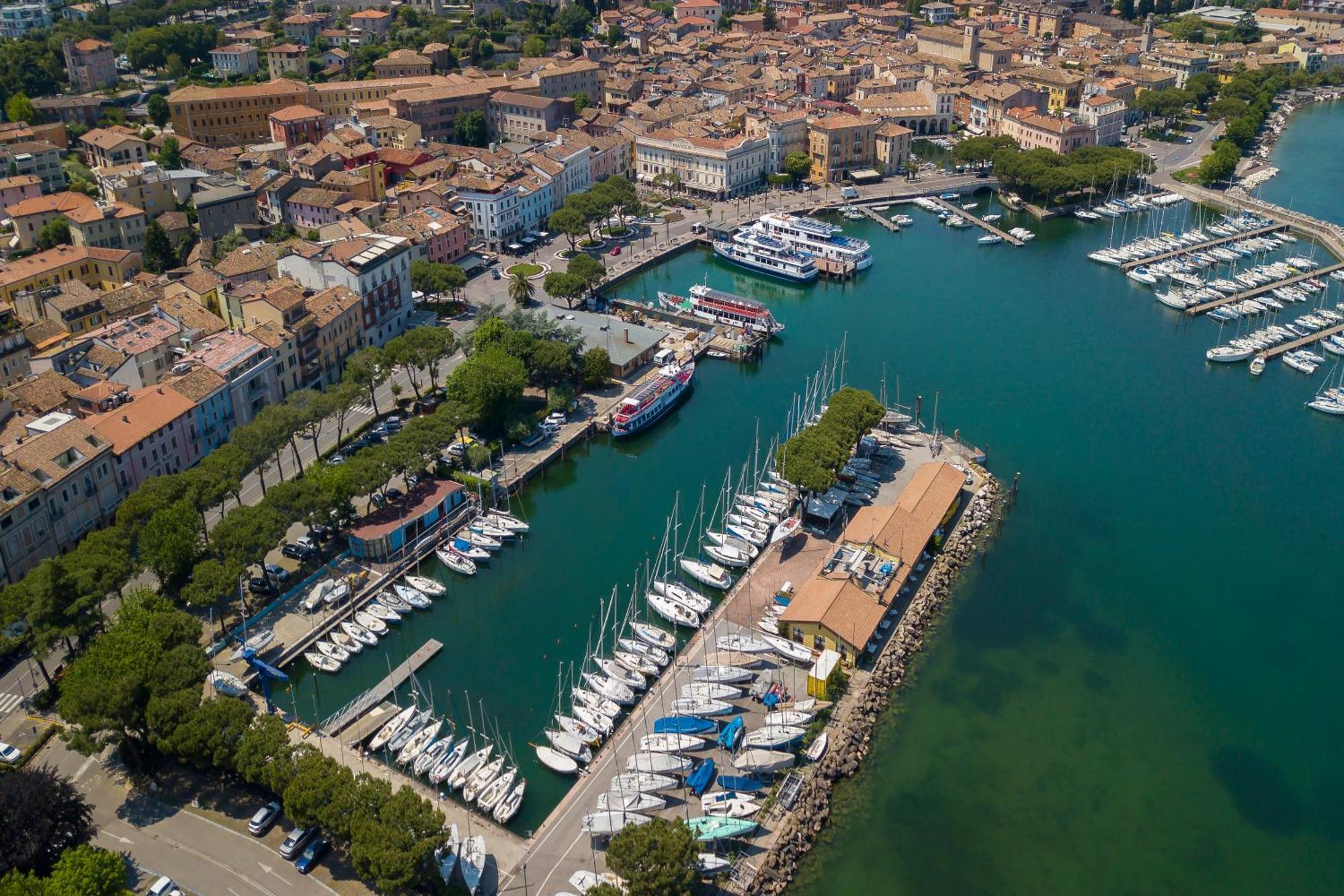 Villa Mimosa - Appartamento 1 - Happy Rentals Desenzano del Garda Eksteriør bilde