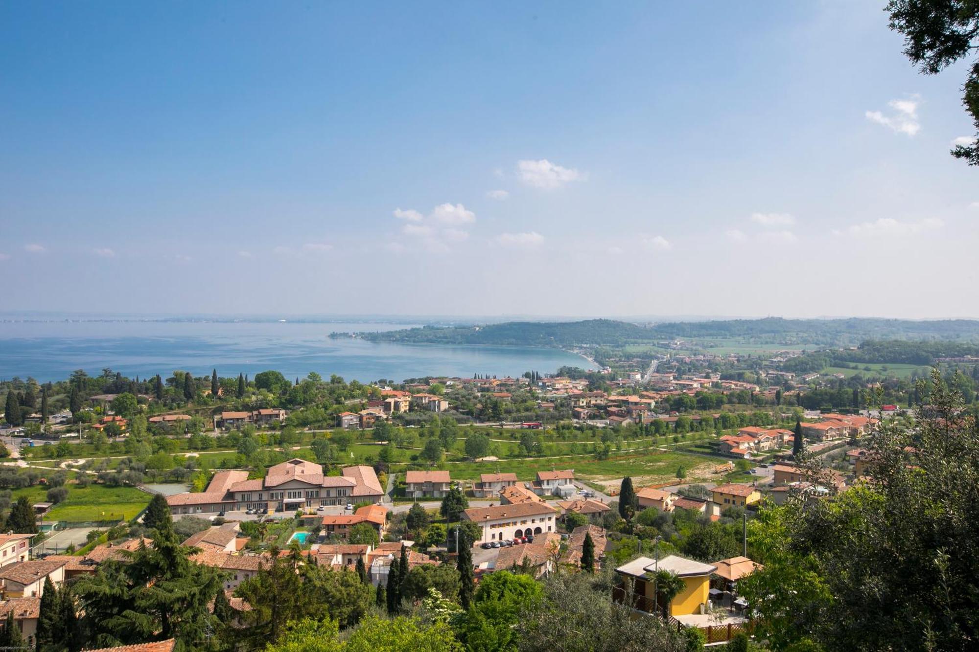 Villa Mimosa - Appartamento 1 - Happy Rentals Desenzano del Garda Eksteriør bilde